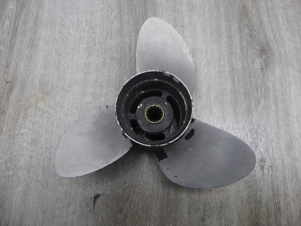 Johnson Evinrude Outboard 20-35 HP Michigan Wheel Propeller Prop 10.5X11 012055