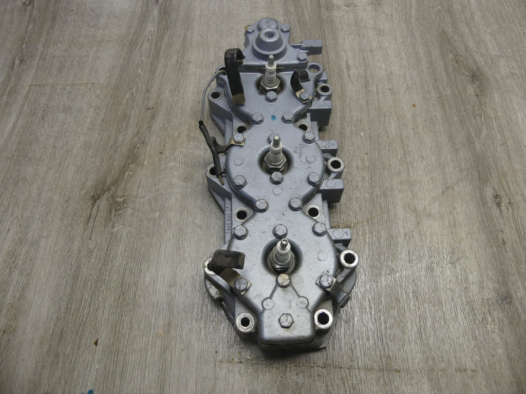 1985 Evinrude Johnson Outboard V6 235 HP Port Cylinder Head 328326