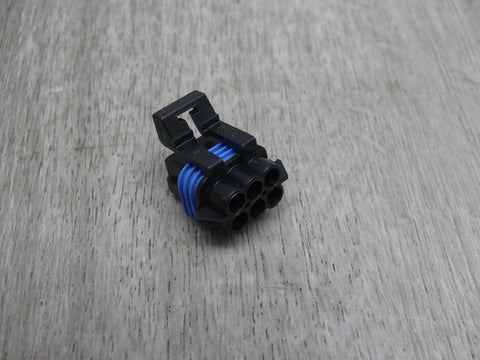 NEW Evinrude Johnson Outboard Connector 513424